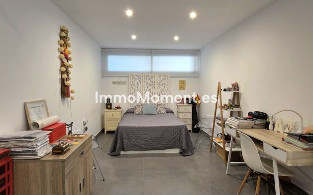 Wiederverkauf - Freistehende Villa - Estepona  - Estepona Centro