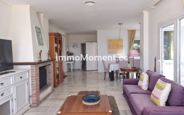 Resale - Apartment - Marbella - La Mairena