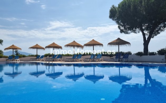 Resale - Apartment - Marbella - La Mairena