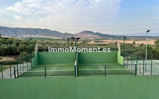 Resale - Apartment - Inland  - Alhaurín de la Torre