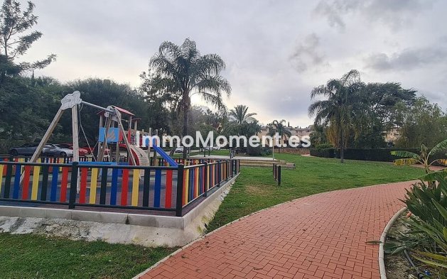 Resale - Apartment - Inland  - Alhaurín de la Torre
