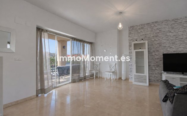 Resale - Apartment - Inland  - Alhaurín de la Torre