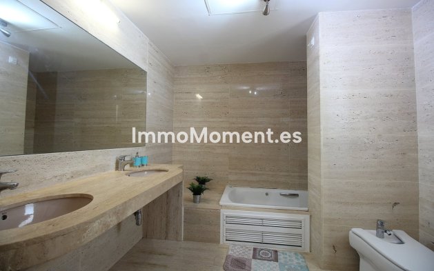 Resale - Apartment - Inland  - Alhaurín de la Torre