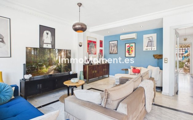 Bestaande woning - Rijtjeshuis - Estepona  - Estepona Centro