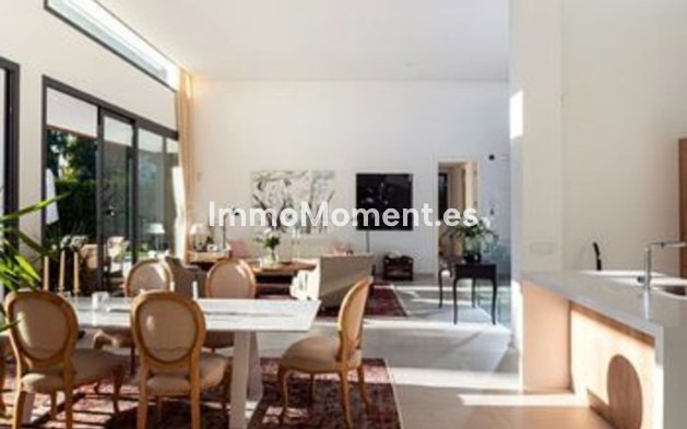 Wiederverkauf - Freistehende Villa - Estepona  - Atalaya