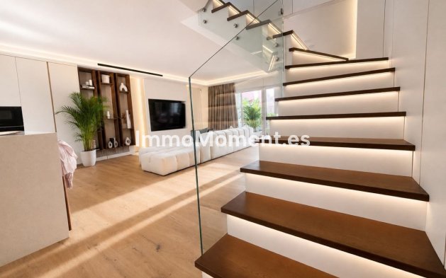 Resale - Townhouse - Marbella - Marbella Centro