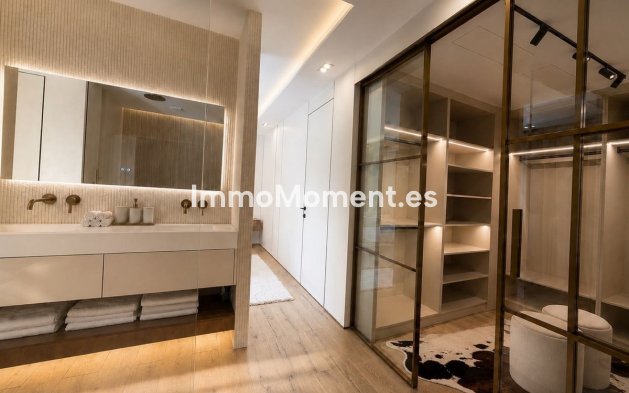 Resale - Townhouse - Marbella - Marbella Centro