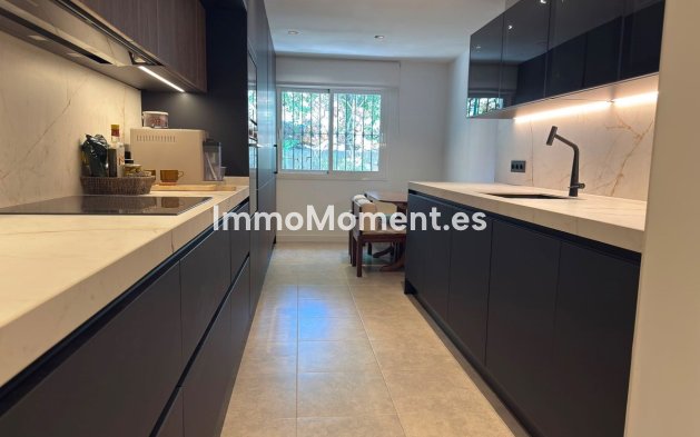 Resale - Apartment - Marbella - Sierra Blanca