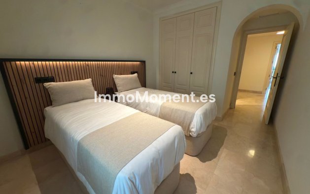 Resale - Apartment - Marbella - Sierra Blanca