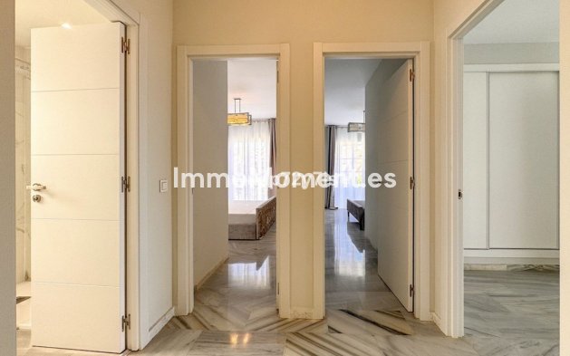 Reventa - Apartamento - Estepona  - Bel Air