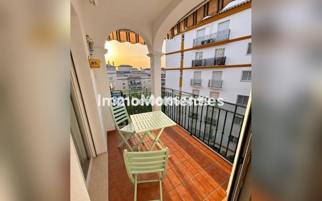 Reventa - Apartamento - Estepona  - Estepona Centro