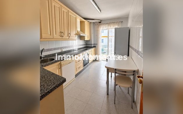 Reventa - Apartamento - Estepona  - Estepona Centro