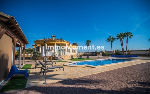 Resale - Detached villa - Catral - Catral Centro