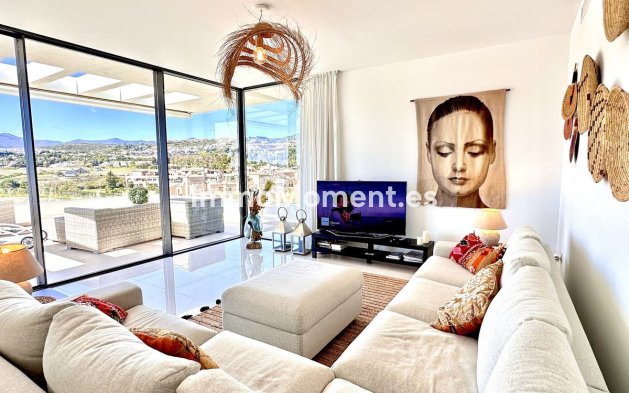 Resale - Penthouse - Estepona - Atalaya Golf