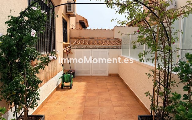 Resale - Detached villa - Orihuela Costa