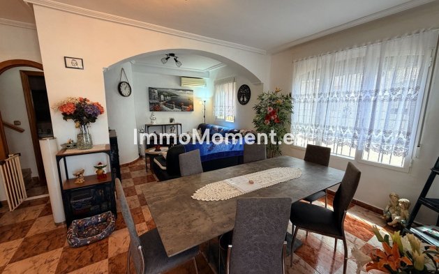 Resale - Detached villa - Orihuela Costa