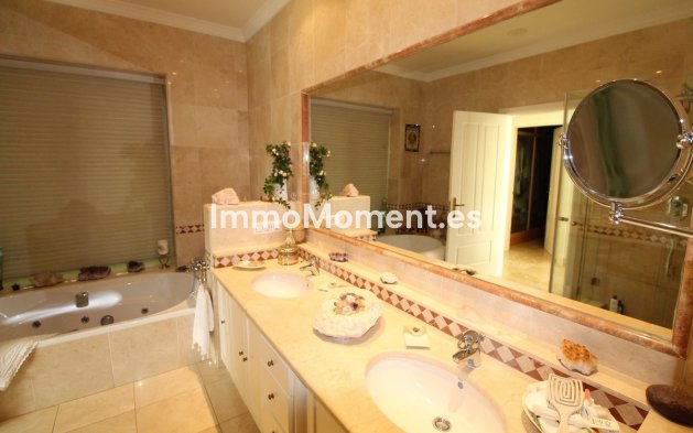 Revente - Villa individuelle - Sotogrande - Sotogrande Alto