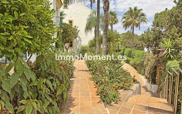 Resale - Apartment - Marbella - Carib Playa