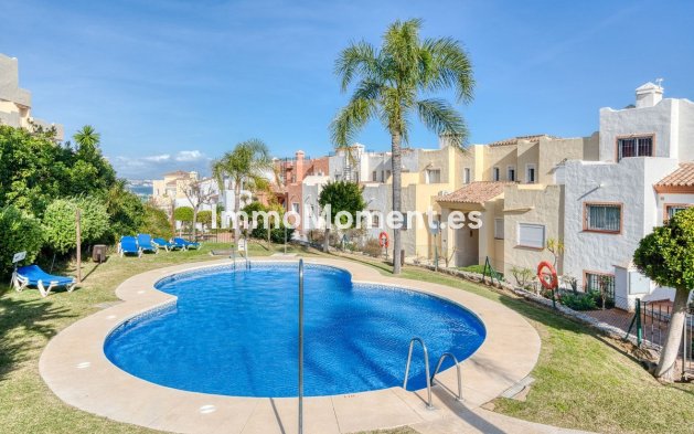 Resale - Apartment - Casares - Casares Centro