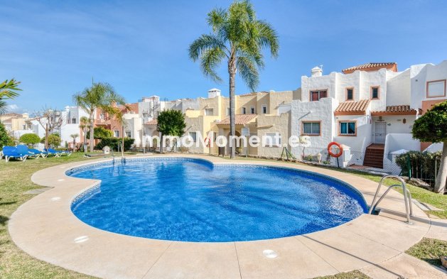 Resale - Apartment - Casares - Casares Centro