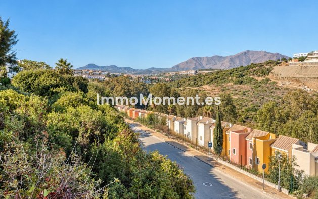 Resale - Apartment - Casares - Casares Centro
