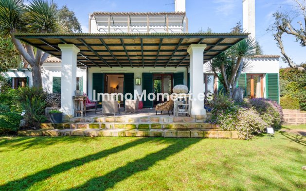 Wiederverkauf - Freistehende Villa - Sotogrande - Sotogrande Costa