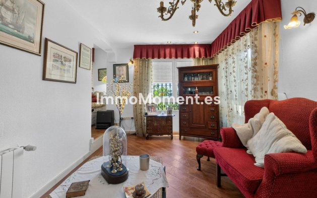 Reventa - Villa independiente - Orihuela Costa