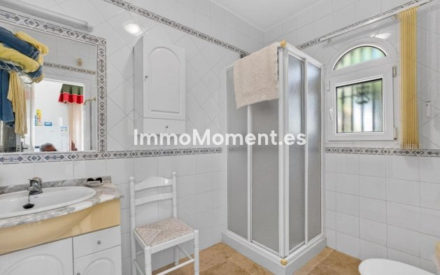 Reventa - Villa independiente - Orihuela Costa
