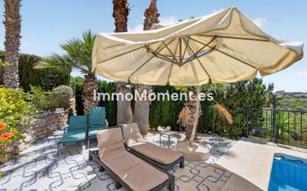 Reventa - Villa independiente - Orihuela Costa