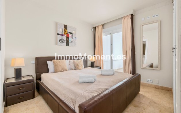Resale - Apartment - Estepona - Estepona Centro