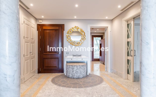 Wiederverkauf - Wohnung - Marbella - Los Monteros