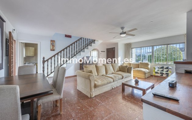 Wiederverkauf - Freistehende Villa - Estepona  - Estepona Centro