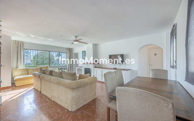 Wiederverkauf - Freistehende Villa - Estepona  - Estepona Centro