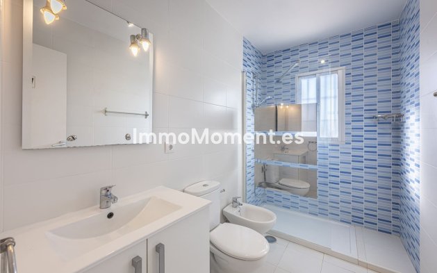 Wiederverkauf - Freistehende Villa - Estepona  - Estepona Centro