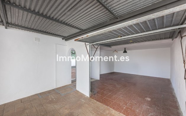Wiederverkauf - Freistehende Villa - Estepona  - Estepona Centro