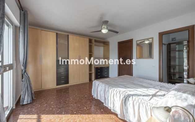 Wiederverkauf - Freistehende Villa - Estepona  - Estepona Centro