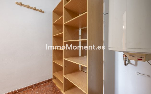 Wiederverkauf - Freistehende Villa - Estepona  - Estepona Centro