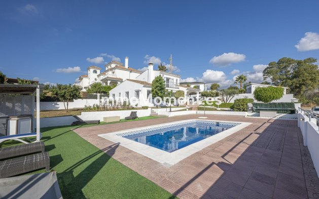 Wiederverkauf - Freistehende Villa - Estepona  - Estepona Centro