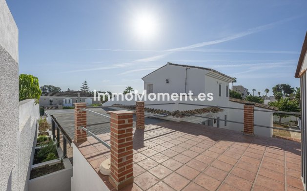 Wiederverkauf - Freistehende Villa - Estepona  - Estepona Centro