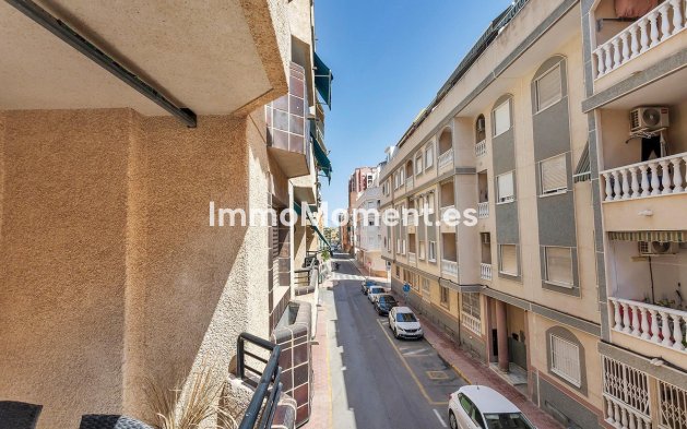 Resale - Apartment - Torrevieja - Playa de los Locos