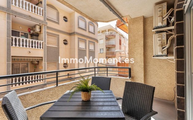 Resale - Apartment - Torrevieja - Playa de los Locos
