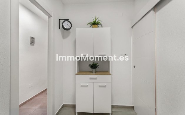 Resale - Apartment - Torrevieja - Playa de los Locos