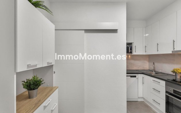 Resale - Apartment - Torrevieja - Playa de los Locos