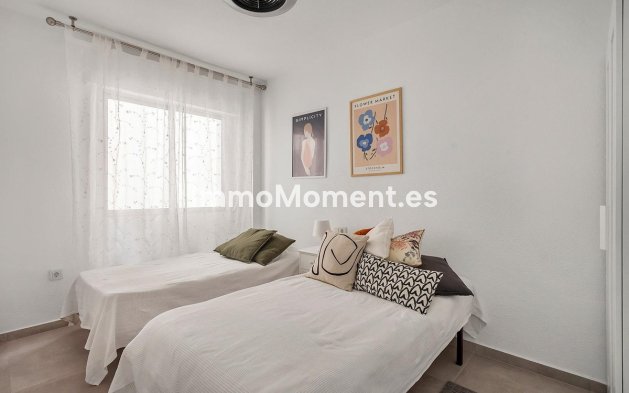 Resale - Apartment - Torrevieja - Playa de los Locos
