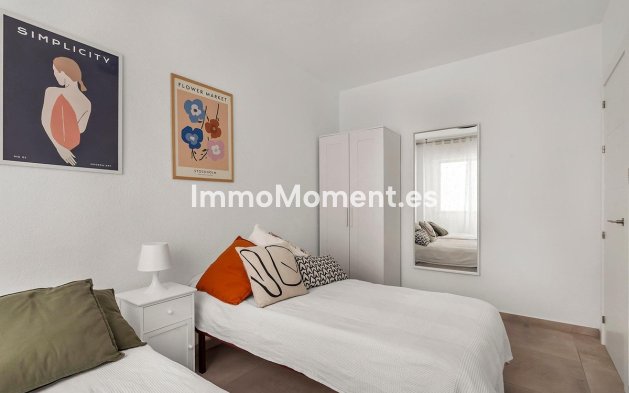 Resale - Apartment - Torrevieja - Playa de los Locos
