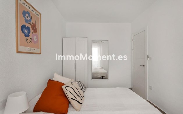 Resale - Apartment - Torrevieja - Playa de los Locos