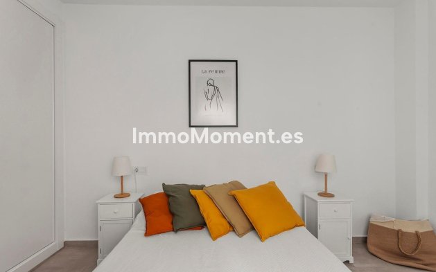 Resale - Apartment - Torrevieja - Playa de los Locos