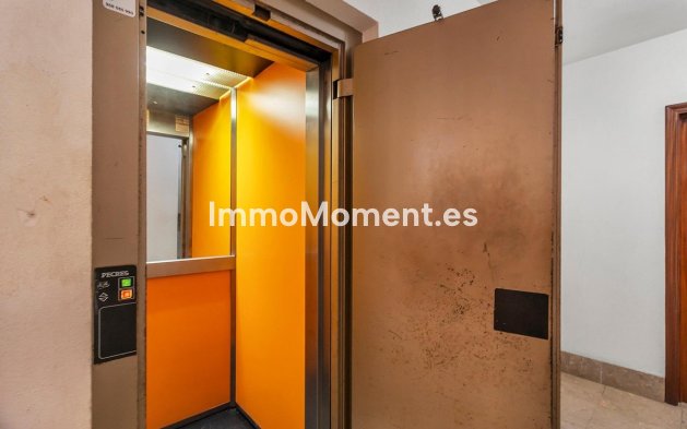 Resale - Apartment - Torrevieja - Playa de los Locos