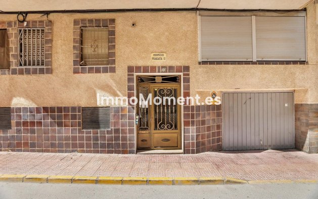 Resale - Apartment - Torrevieja - Playa de los Locos