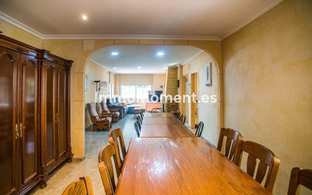 Reventa - Villa independiente - Orihuela - La Matanza
